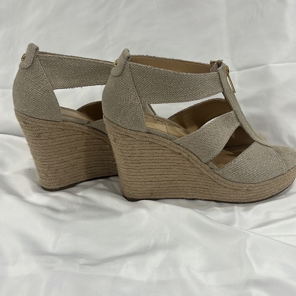 Michael Kors women’s front zip espadrille - Picture 3 of 9